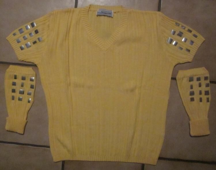 Gr. M: Pullover, gelb mit extra Ärmeln, neu - München