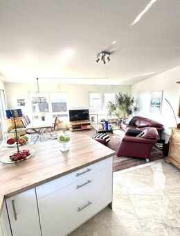 Penthouse mit Dachterrasse 4 Zimmer Wohnung in Hofheim, Luxusausstattung und 2xTG-Stellpätze! - Hofheim (Taunus)