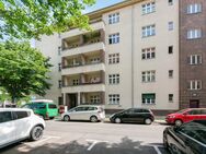 Vermiete Altbau-Wohnung mit 2-Zimmer & Balkon in ruhiger, verkehrsgünstiger Lage in Prenzlauer B - Berlin