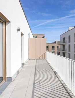 Elegant wohnen mit sonnigem Balkon, hochwertiger Markenküche & Tiefgaragenstellplatz - Rottenburg (Neckar)