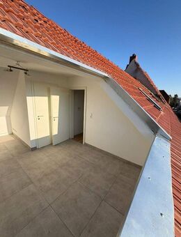 Tolle Kernsanierte Dachgeschoss wohnung mit Dachterasse - Speyer