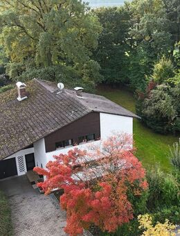 Charmantes, architektonisches Einfamilienhaus mit idyllischem Garten in ruhiger Lage - Mainburg