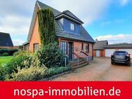 Modernisierungsbedürftiges Wohnhaus mit Teilkeller, Doppelgarage, Carport und Gartenhaus - Remmels