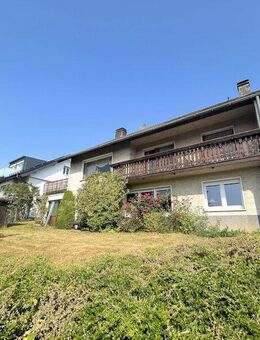 Viel Platz für die Familie oder auch Generationen! Solides Ein-/Zweifamilienhaus mit Garage in Warstein-Sichtigvor! - Warstein
