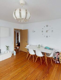 Großzügige 3-Zimmer-Wohnung mit Südbalkon - stilvoll wohnen in Altbauvilla in Weilheim/Teck - Weilheim (Teck)
