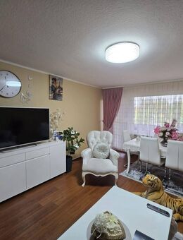 Helle Eigentumswohnung mit großer Loggia in ruhiger Wohnlage von Laatzen - Laatzen