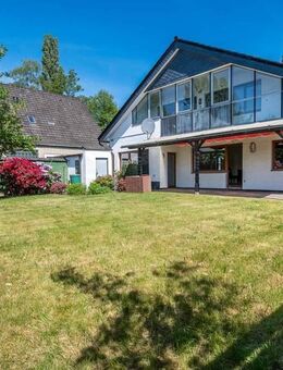 OWNR:Einziehen und Wohlfühlen - Renoviert und mit Küche! Großes Ein- oder Zweifamilienhaus - Hamburg