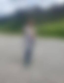 Aur*** - Frankfurt (Main)