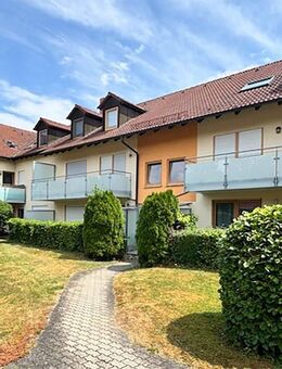 Einziehen & Wohlfühlen! 3 Zimmer, EBK, 2 Balkone, Garage - Neumarkt (Oberpfalz)