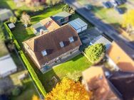 Traumhaft schönes Bauernhaus mit vielfältigen Nutzungsmöglichkeiten in Hellendorf, Wedemark - Wedemark