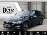 Skoda Octavia, 1.5 TSI C TOUR APP WSSHZ, Jahr 2022 - Laupheim