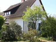 Grosses Einfamilienhaus mit Garage und riesigem Garten in guter Lage von Tostedt - Tostedt