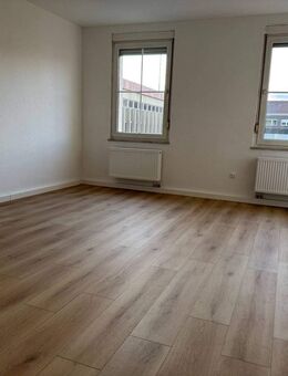 Top sanierte 2 Zimmer City-Wohnung * WG-möglich* - Würzburg
