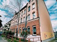 Helle 3-Zimmerwohnung im 1. OG mit Balkon mit Altbaucharme - Merseburg