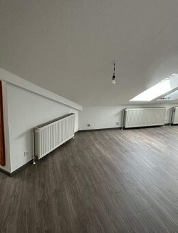Helle 2-Zimmer Einlieger Whg mit seperatem Eingang in ruhiger Lage von Elmshorn - Elmshorn