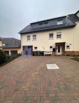 Modernisierte DHH mit Wohlfühlambiente in guter Lage von Habichtswald-Dörnberg - Habichtswald