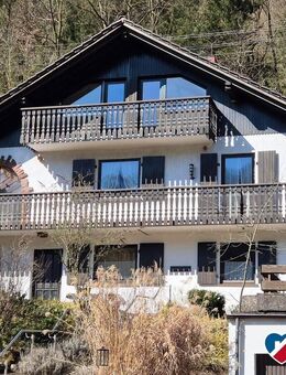 Wunderschönes Haus + Einliegerwohnung + Südbalkone + Garten + zwei Garagen - Saarbrücken