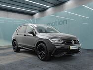 VW Tiguan, 2.0 TDI R-Line BLACK-STYLE BLACK IQ LIGHT, Jahr 2024 - München