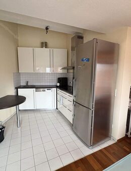 3 Zimmerwohnung mit 3 Balkonen, 1 Dachterrasse, 3 TG Plätze - Niedernhausen