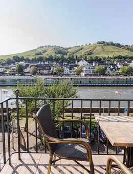 6 Ferienapartments mit gut ausgestattetem Restaurant und Moselblick in zentraler Lage von Zell/Mosel - Zell (Mosel)