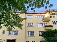Attraktives Investment in Berlin-Schmargendorf: Helle 2-Zimmer-Wohnung mit gutem Komfort & Fahrstuhl - Berlin