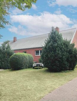 Gepflegtes EFH mit Sauna und großem Garten auch für Mehrgenerationen nutzbar - Tröndel