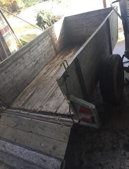 Anhänger für (Klein-)Traktor mit Zugmaul - Zweibrücken