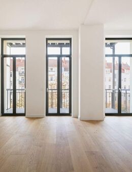 Erstbezug | Stilvoll kernsanierter Altbau mit zwei Balkonen in Bestlage - Hannover