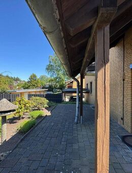 Stilvolle Erdgeschosswohnung mit eigenem Gartenanteil in Elstorf-Bachheide - Wohnen wie im Haus - Neu Wulmstorf