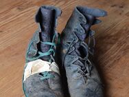 getragene Footballschuhe - Bad Mergentheim