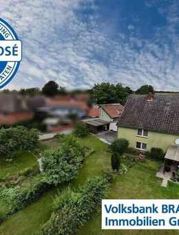 Zweifamilienhaus mit großem Gartengrundstück für Ihren Neubau - Wendeburg