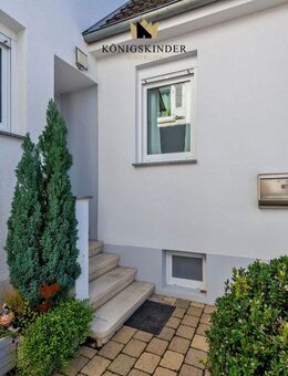 Einziehen und Wohlfühlen: Renoviertes Einfamilienhaus mit 3 Schlafzimmer, Terrasse & Stellplatz - Göppingen