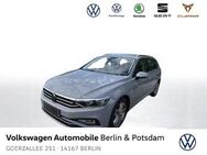 VW Passat Variant, 2.0 TSI Eleg, Jahr 2022 - Berlin