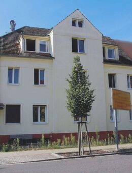 Raum für Visionen: Flexibles Mehrfamilienhaus mit PV-Anlage, großem Garten und Pool - Ziesar
