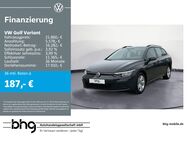 VW Golf Variant, 1.0 Life Golf eTSI OPF, Jahr 2021 - Reutlingen