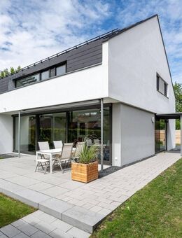 AIGNER - Wunderschönes Architektenhaus mit hochwertiger Ausstattung und Gartendomizil - Puchheim