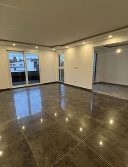 Neubaugebiet Neubau 3-Zimmer Wohnung mit Balkon - Offenbach (Main)