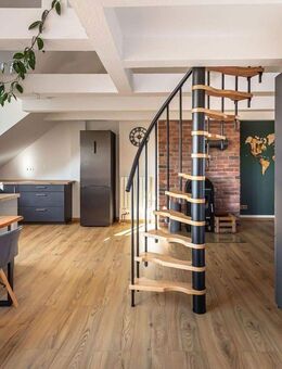 Exklusive, möblierte Loft-Wohnung mit Einbauküche & West-Loggia - Nürnberg