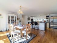 Luxuriöse 6,5-Zimmer-Maissonette-Wohnung: Zentrums-Lage in Sindelfingen mit Balkon - Sindelfingen
