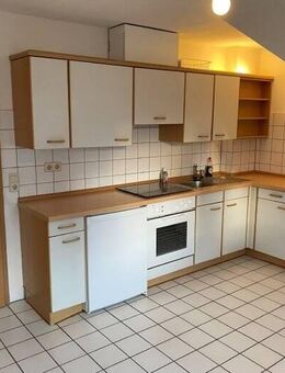 Schöne Dachgeschosswohnung mitten in der Stadt - Bochum