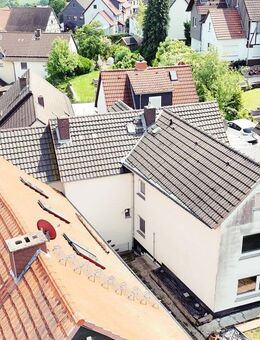Günstiges Ein- 2 Fam. Haus mit Anbau, Wintergarten, Garage, gedämmt-perfekt als Rendite, gepflegt! - Zierenberg