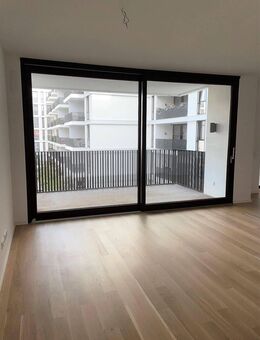 Nachmieter gesucht * 3 Zimmer Wohnung * Balkon * Einbauküche * TG Stellplatz * ab 01.11.2025 - Berlin