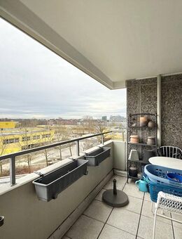 Gut geschnittene & helle 2-Zimmer-Wohnung mit sonnigem Balkon in ruhiger + zentraler Lage - Hannover