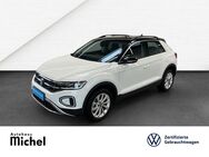 VW T-Roc, 1.0 TSI Style Plus TravelAssist Rückkamera, Jahr 2023 - Gießen