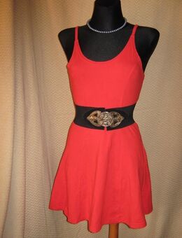 Modern * Salsa- Style * DESIGNER * Spaghetti- Träger * Bodycon * Mini- Kleid * Gr. 34- 36/ XS- S * leuchtend * rot * - Riedlingen