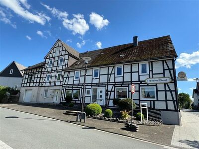 Top zentrale Lage in Olsberg! Selber wohnen plus 3.330 € Kalt-Miete mtl.!