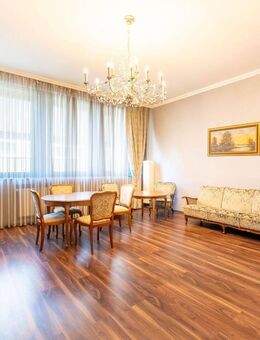 Stilvoll möblierte 5-Zimmer-Wohnung mit Südost-Balkon und Stellplatz in Nürnberg - Nürnberg