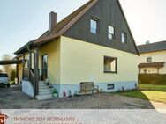*** Modernisiertes Einfamilienhaus mit großem Garten *** - Aiterhofen