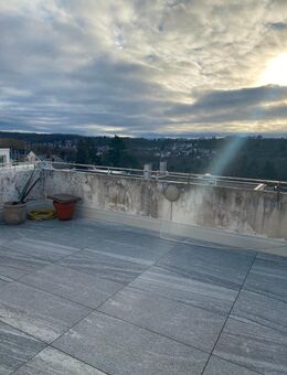 Direkt vom Eigentümer: helle 3 Zimmer Terrassenwohnung in Stuttgart's Top Aussichtslage - Stuttgart