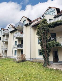 Schöne 3-Zimmer Wohnung mit Terrasse und Tiefgaragenstellplatz in beliebter Lage direkt in Coburg - Coburg